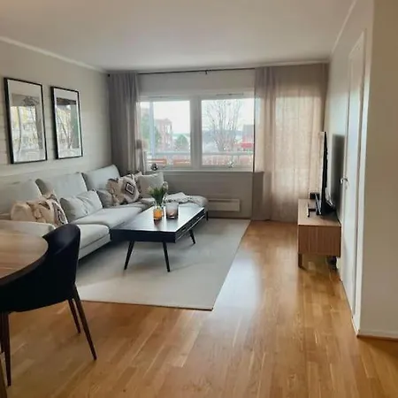Apartment Flott 4-roms Til Leie Trondheim