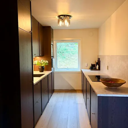 Appartement Flott 4-roms Til Leie